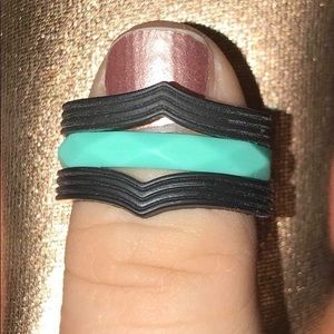 Qalo Women’s Stackable Silicone Rings